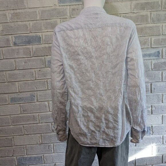 Banana Republic button down shirt lightweight cotton blue white pin stripe sz S - Picture 2 of 10